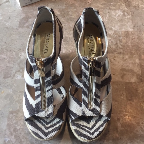 Michael Kors Wedge - Picture 1 of 6